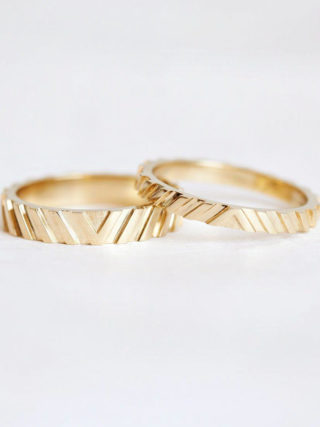 Modern Textured Gold Wedding Band Set